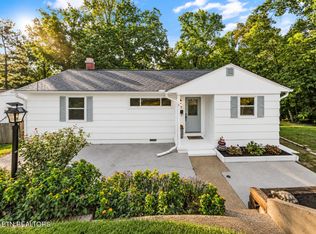 129 Amherst Ln, Oak Ridge, TN 37830