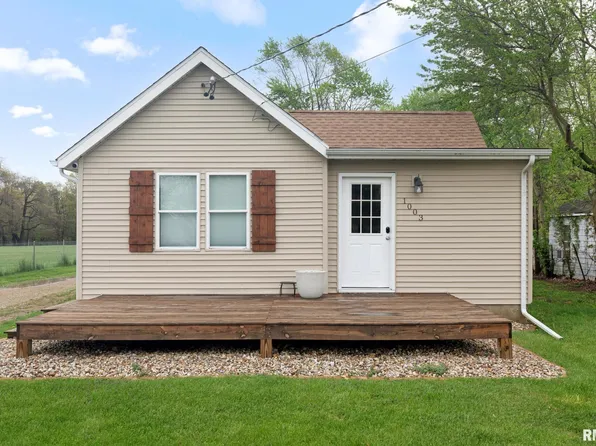 1003 Springfield Rd, East Peoria, IL 61611