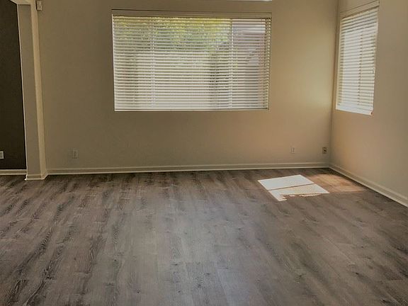 2nd image of 44 Monterey Vista Dr