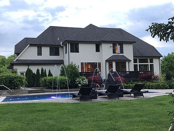 4th image of 17375 Lookout Dr