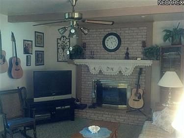 2nd image of 4251 Laurell Ln