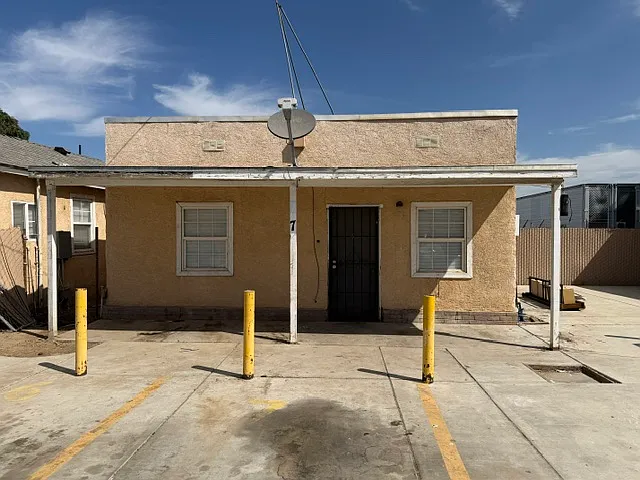1302 Avenue 392 #7