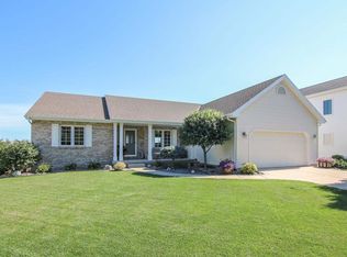 9614 Shadow Ridge Trl, Middleton, WI 53562