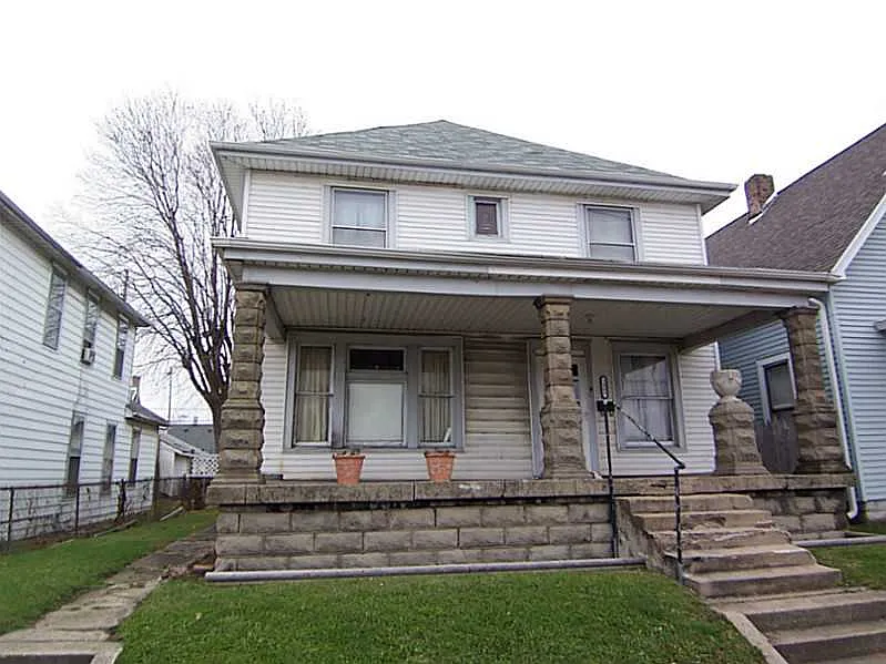 2009 Shelby St photo 1
