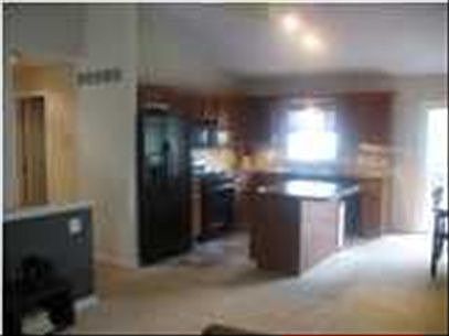 2nd image of 99 Regent St SE