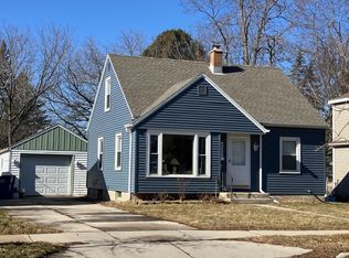 425 North Webster STREET, Port Washington, WI 53074