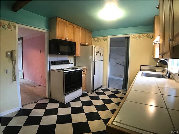 5th image of 4356 Miller Street Ext