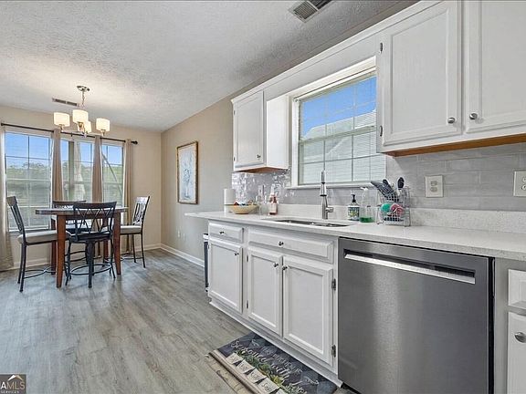 3rd image of 6574 Oak Mill Ct