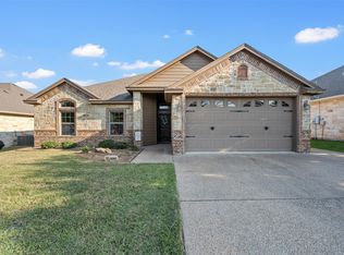 9916 Houston Dr, Woodway, TX 76712