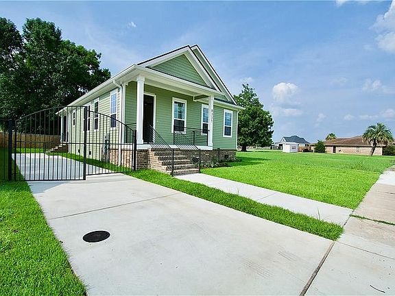 3rd image of 8337 Prince Dr
