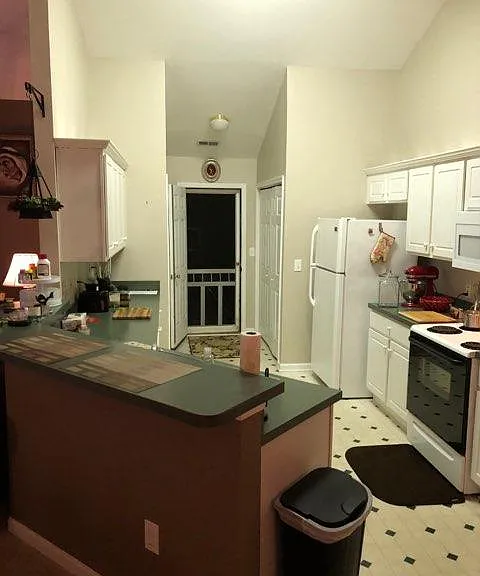 1402 Bent Twig Ct — Photo 9