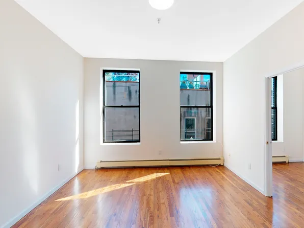 2074 Frederick Douglass Boulevard image 3 of 11