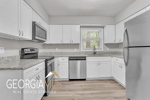 5th image of 468 White Oak Dr SW