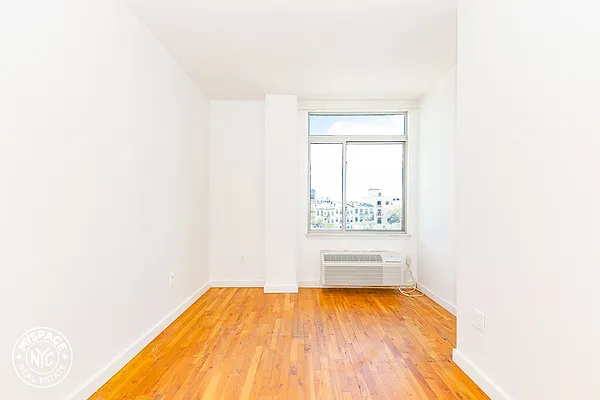 Rented by MySpaceNYC | media 42