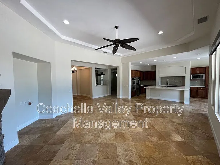 135 Tesori Dr — Photo 54