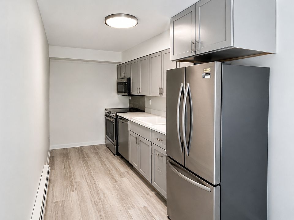 1st image of 38 Cottage St #2