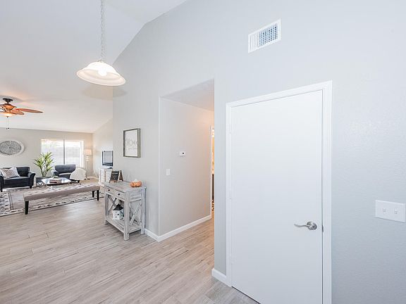 4th image of 9349 E Lochnay Ln