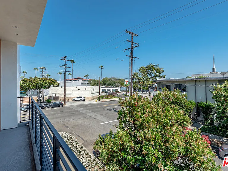 4095 Sawtelle Blvd #C — Photo 24