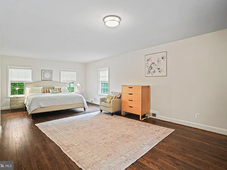 5320 Albemarle St — Photo 15
