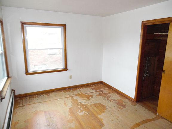 5th image of 655 Sibley Blvd