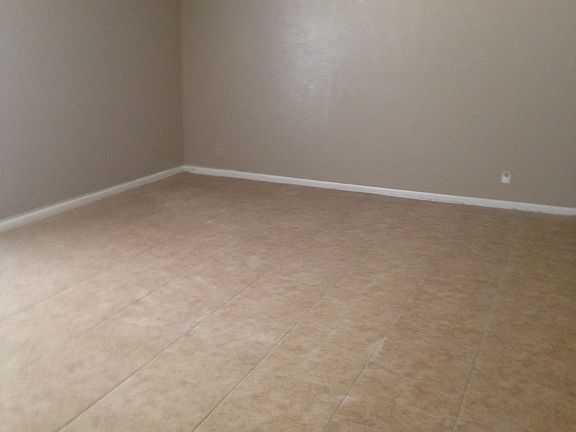 3rd image of 5922 Del Starr Dr