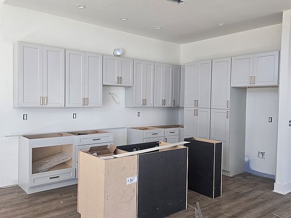 5th image of 8465 Witham Way