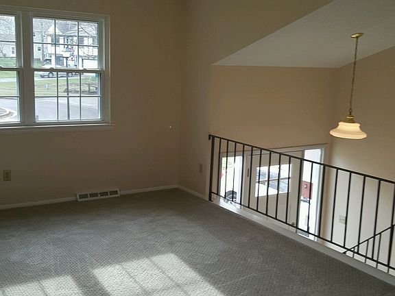 5th image of 10480 Woodchuck Ct