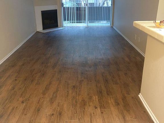 3rd image of 10741 Camarillo St APT 212