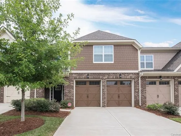 8410 Loxton Cres, Charlotte, NC 28214