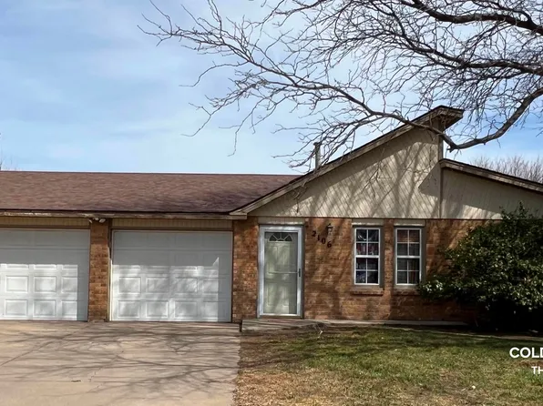 2106 N Mohawk Dr, Garden City, KS 67846