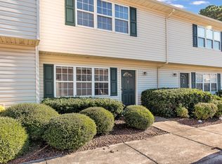 57 Pirates Cove Dr, Swansboro, NC 28584