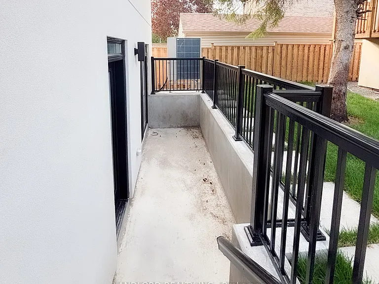104 Frankdale Ave #GARDEN — Photo 2