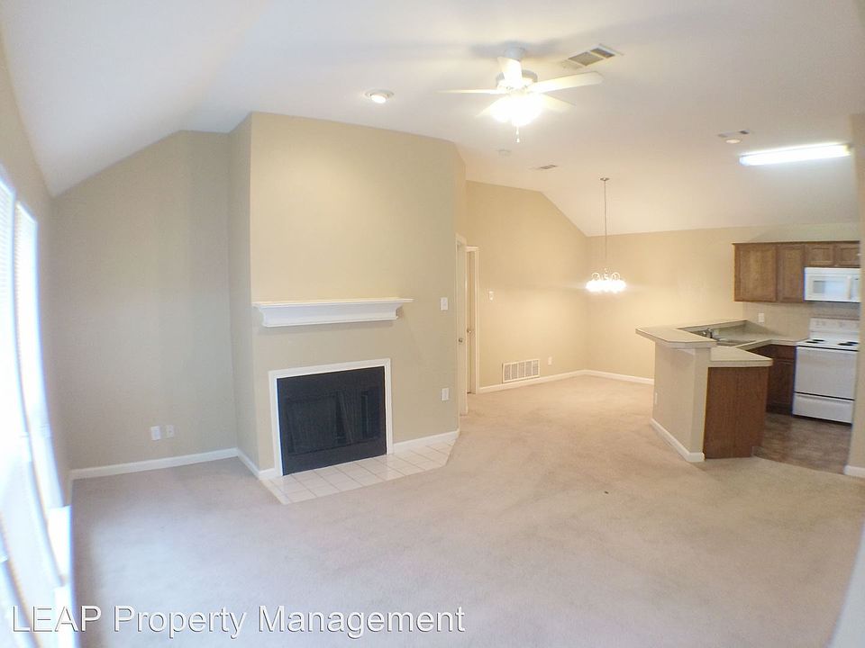 1st image of 854 Astaire Ave