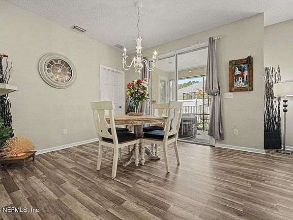 5th image of 1437 STOCKBRIDGE Lane