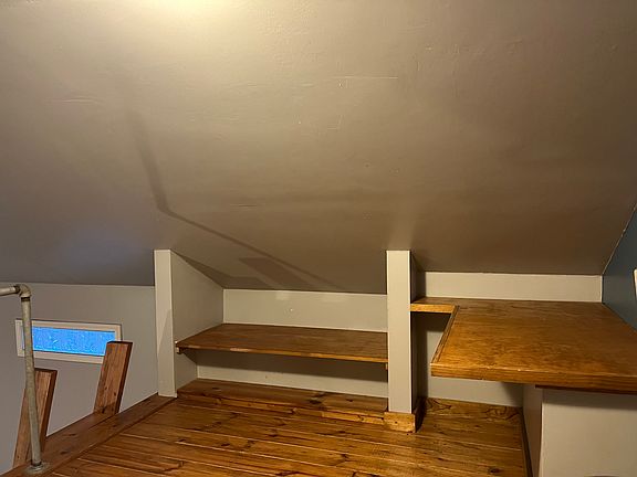 4th image of 2525 Avenue B #B