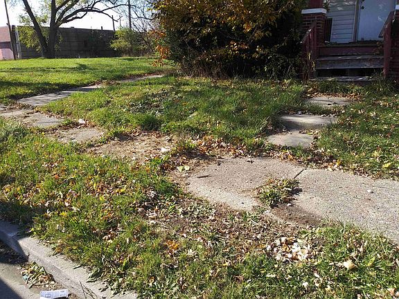13547 Roselawn