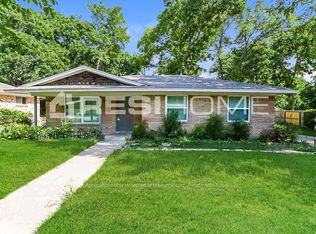 413 Woodlawn Dr, Desoto, TX 75115