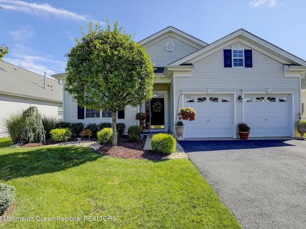 3 Danbury Court, Jackson, NJ 08527