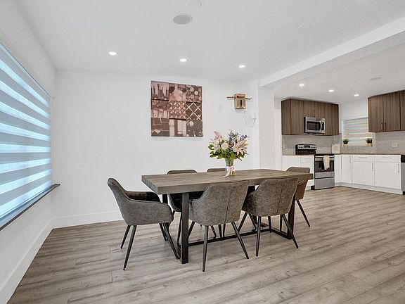 3rd image of 3291 SW 44th Street
