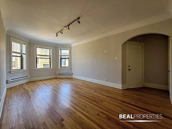 4th image of 2317.5 N Rockwell St #A2
