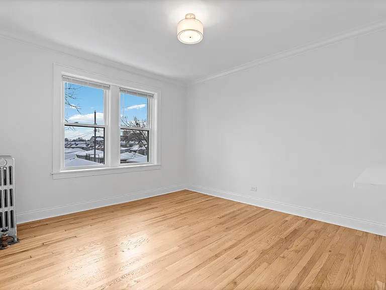 5408 W George St #2 — Photo 7