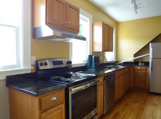 202 Dartmouth St APT 9, Portland, ME 04103