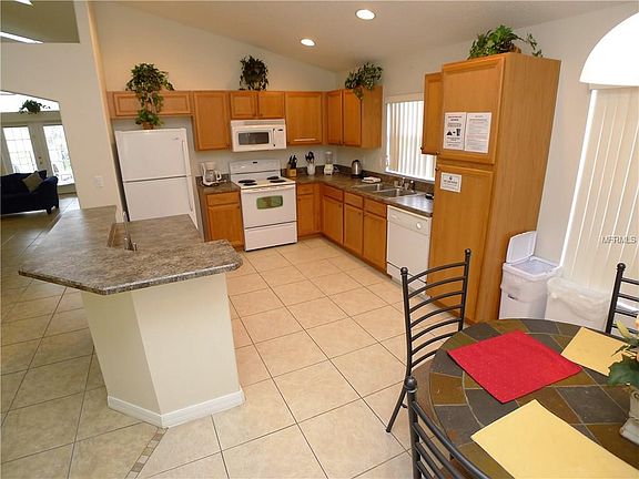 3rd image of 16217 Egret Hill St