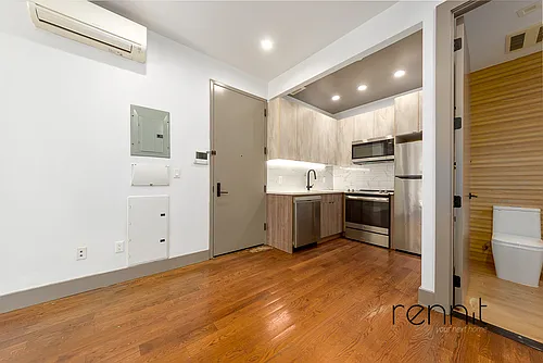 211 Troy Ave #1B Photo 1