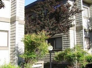 75 Plum Tree Ln, San Rafael, CA 94901