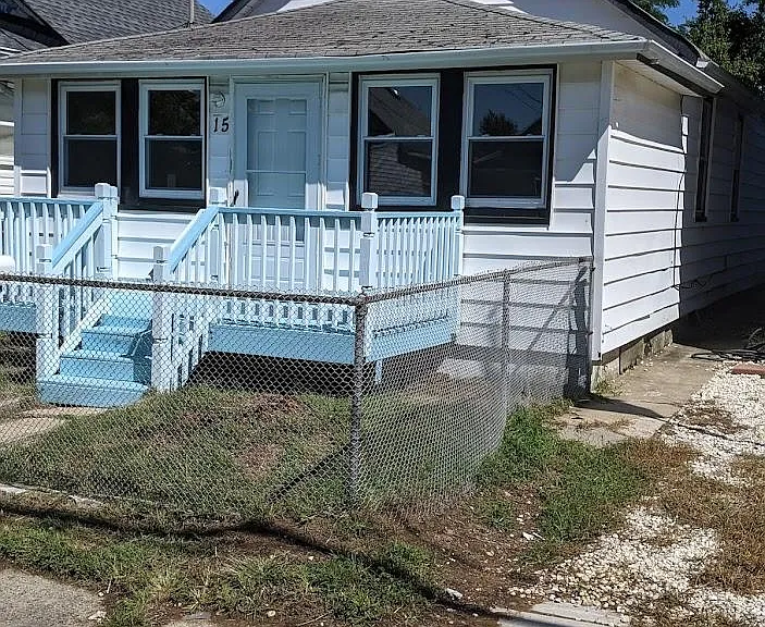 15 Woodland Ave — Photo 2
