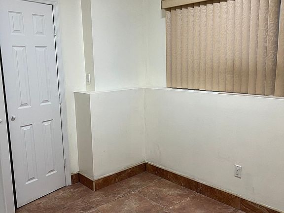3rd image of 60 Scott Ave Floor 1