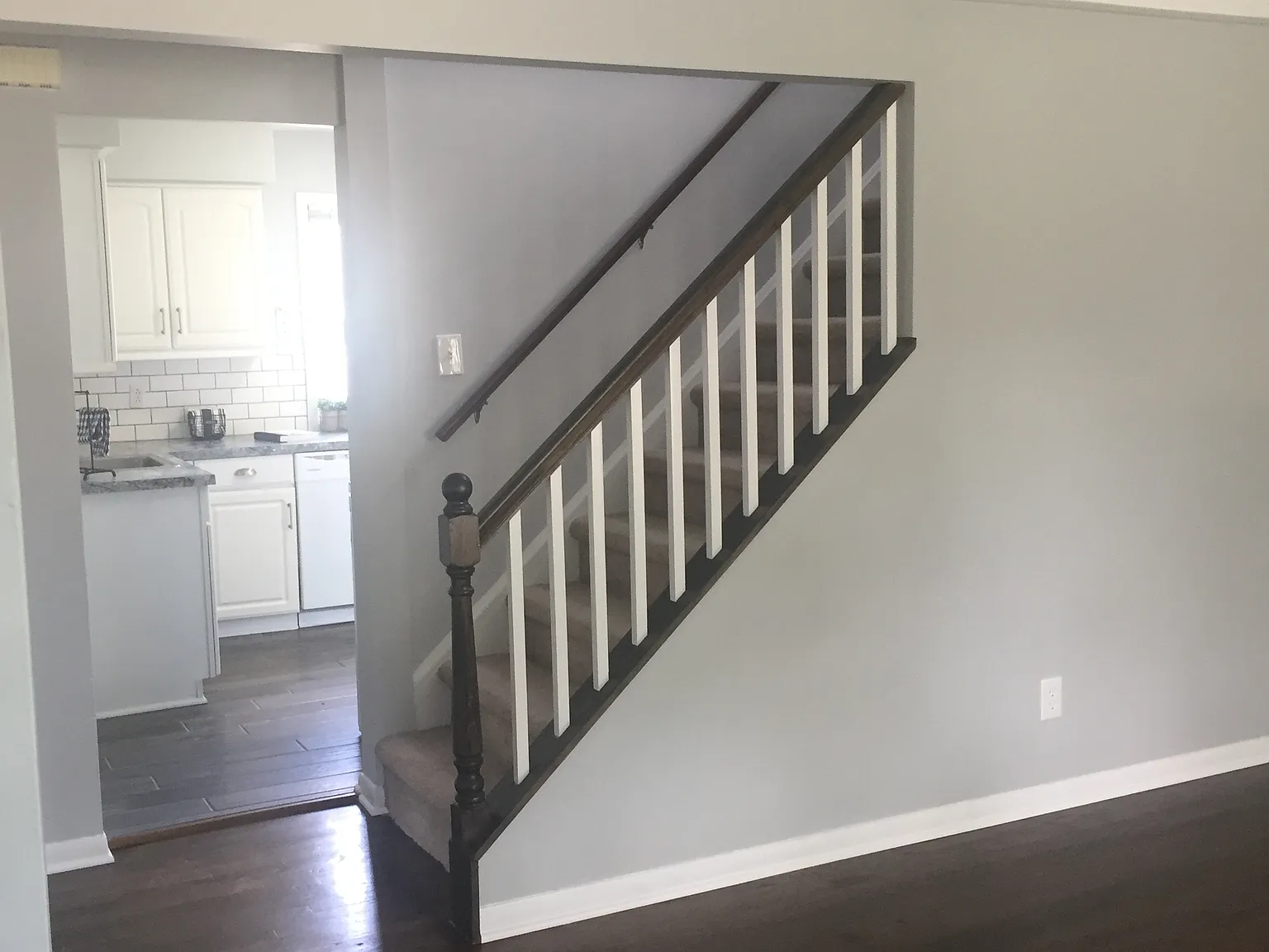 3 bed, 914 sqft, $2,000 — Photo 4