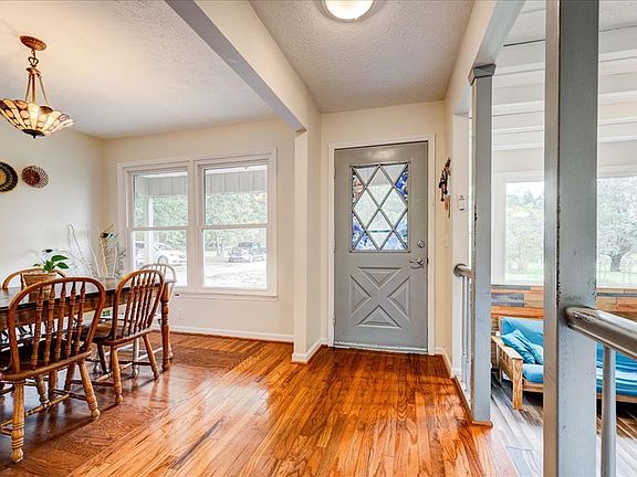 4th image of 123 Dogwood Dr