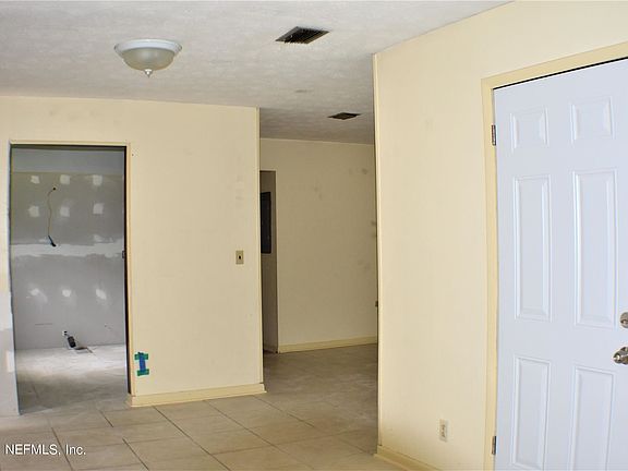 4th image of 3717 Torres Ct